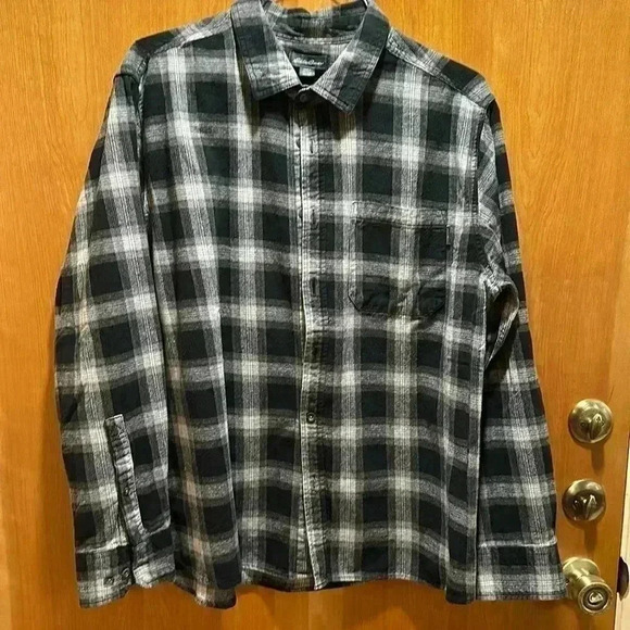 Eddie Bauer black long sleeve flannel - Picture 1 of 4